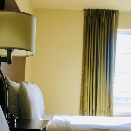 Cobblestone Hotel & Suites - Devils Lake Luaran gambar